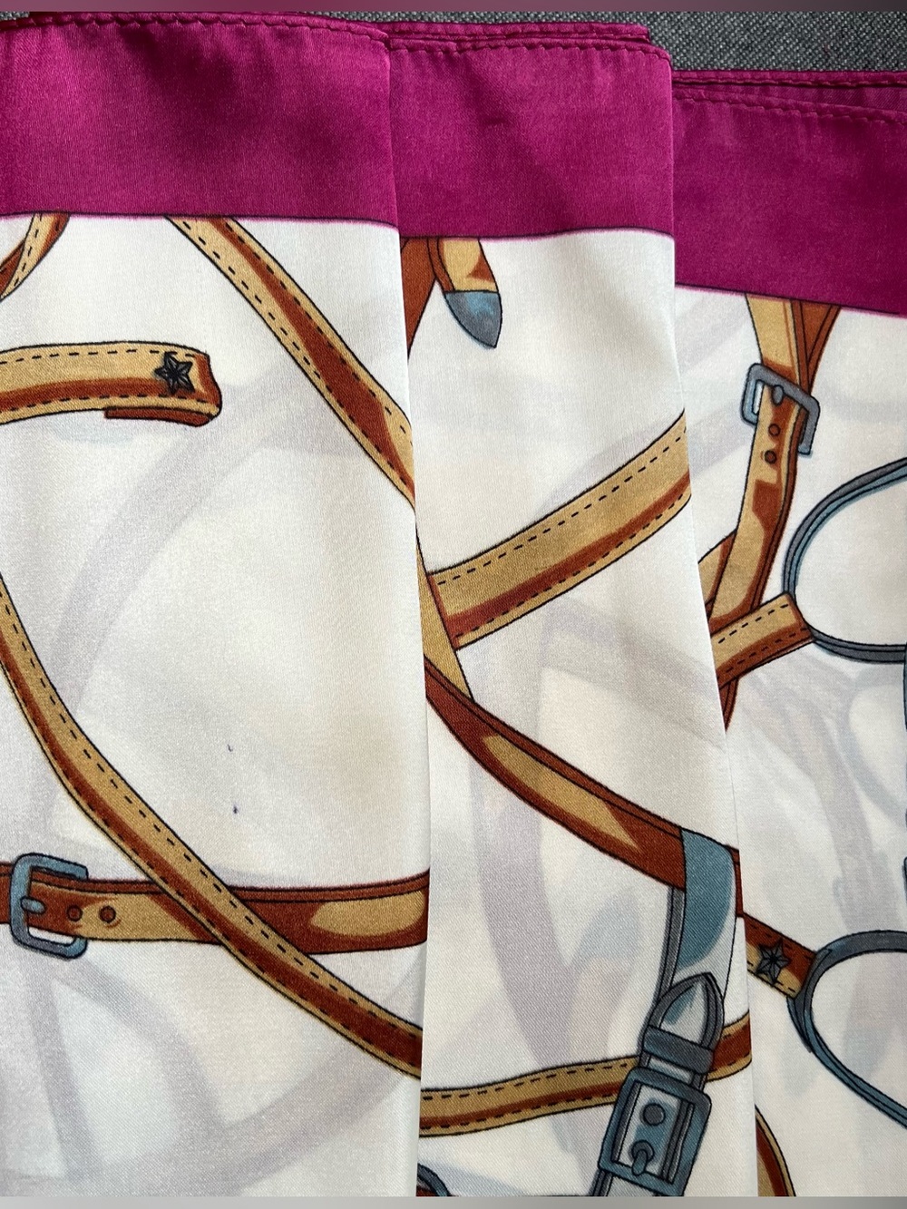 Vintage 100% Silk Horse Bit & Stirrup Equestrian Square 28” Scarf Berry Pink - Picture 6 of 12